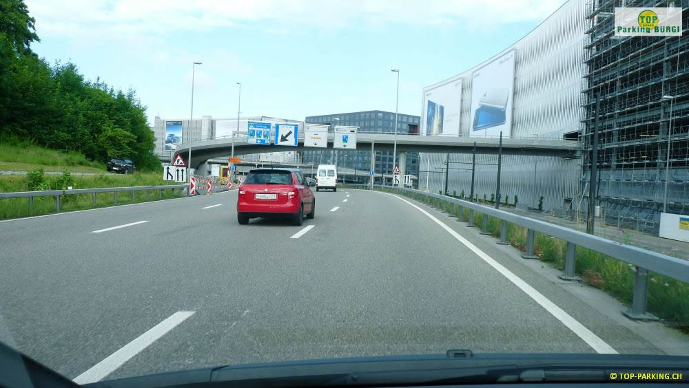 Parken Auf Dem Weg Zum Flughafen Zürich www.top-parking.ch